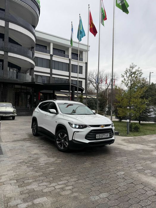 Tracker 2 Ls - 2025 - Kraska 100% toza - 12300km probeg