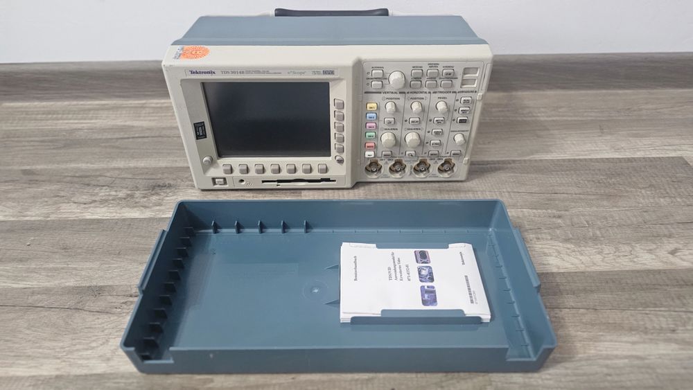 Tektronix TDS 3014B – Osciloscop