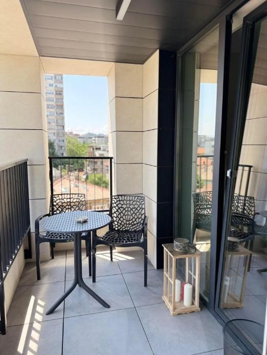 Дава се под наем Двустаен апартамент в Пловдив, Каменица 1 - 82 кв.м за 780 € - Снимка #7