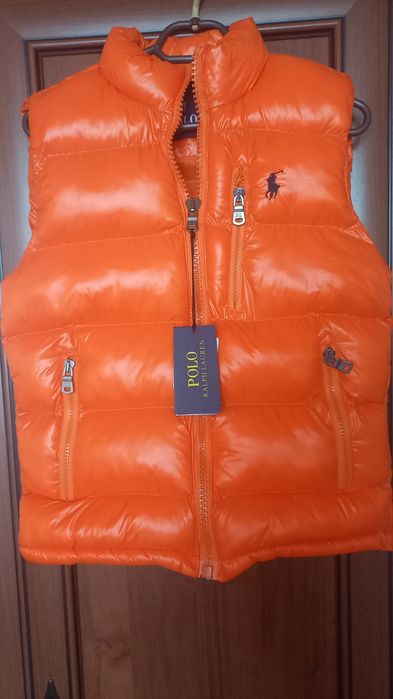 Юношески елек Монклер за 9-10 години.