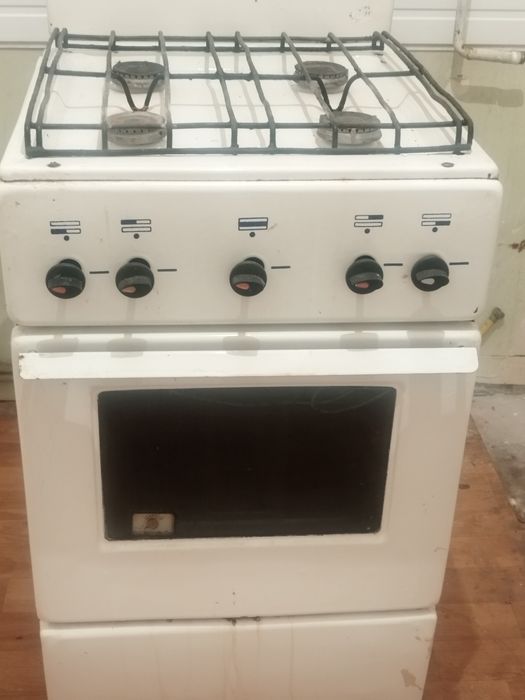 Газовая плита  продам