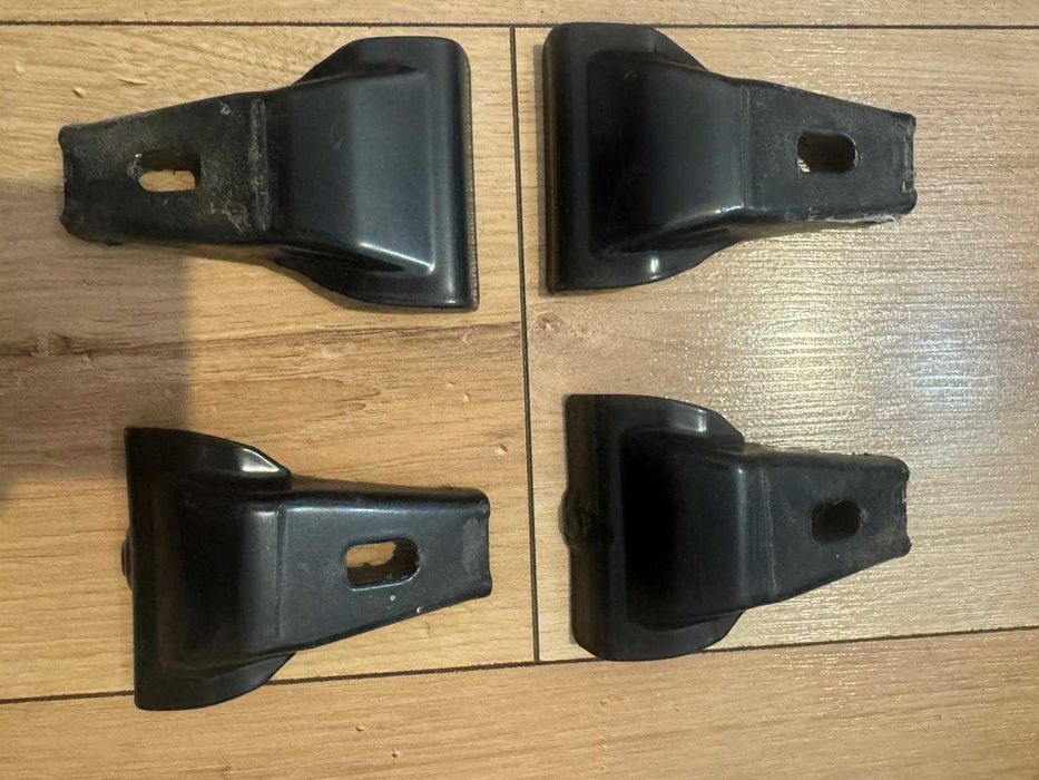 Thule kit 5009 pentru WV Golf 5 și 6; Thule 754 Rapid system, Kit 1569 - Chevrolet Cruze, 4dr Sedan 2009