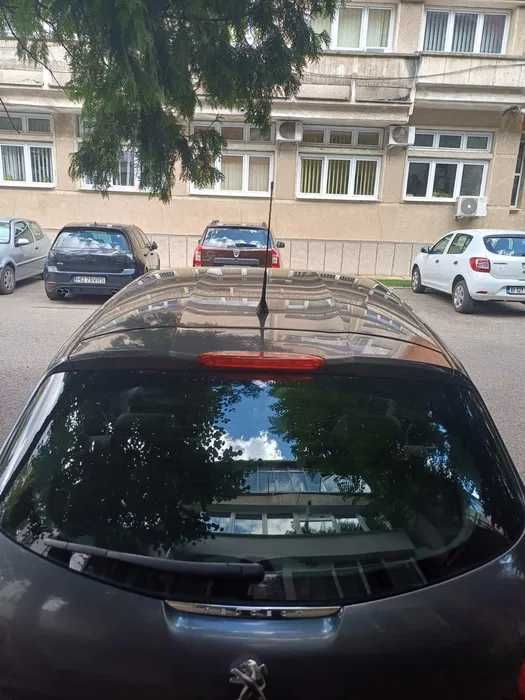 Vând Peugeot 208, an 2014, diesel