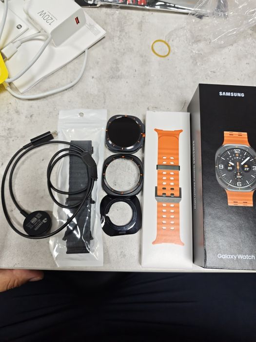 Samsung Galaxy Watch Ultra 47 мм LTE (2025) Titanium Gray