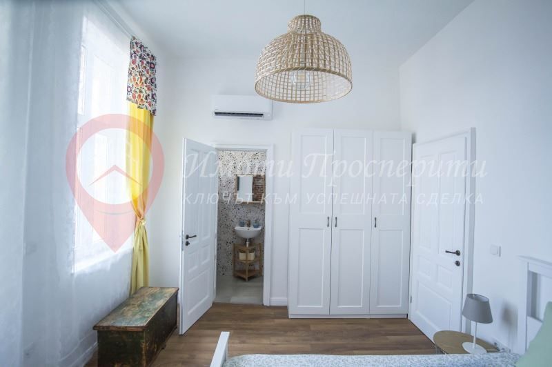 Дава се под наем Тристаен апартамент в София, Център - 90 кв.м за 1130 € - Снимка #7