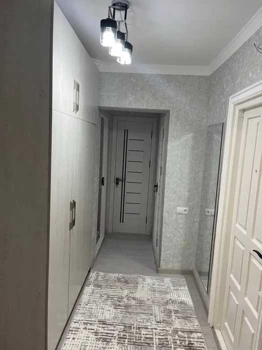 цум Аренда 2 ком Айбек метро и космонавты госпитальный СРОЧНО СДАМ