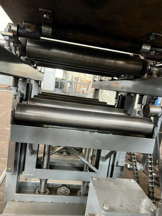 Abricht/ Masina de rindeluit