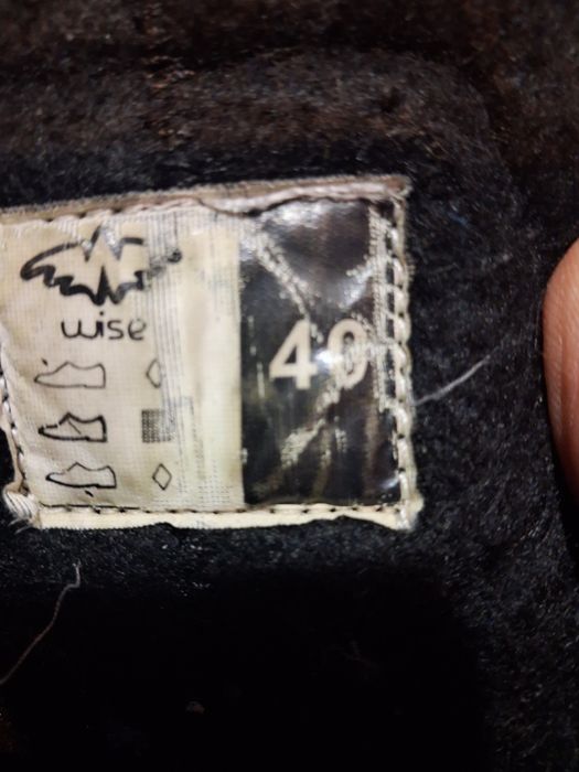 Продам отличныи коньки