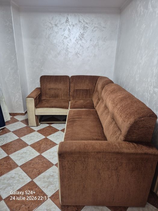 Vand colțar extensibil ca  nou