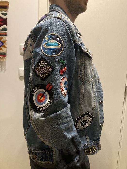 Дънкиво яке с кръпки + подарък