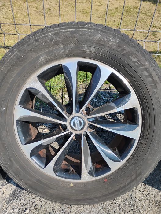 Jante aliaj Nissan cu anvelope iarna 225/65/r17