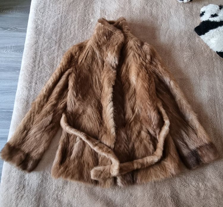 Продам норковую шубу автоледи