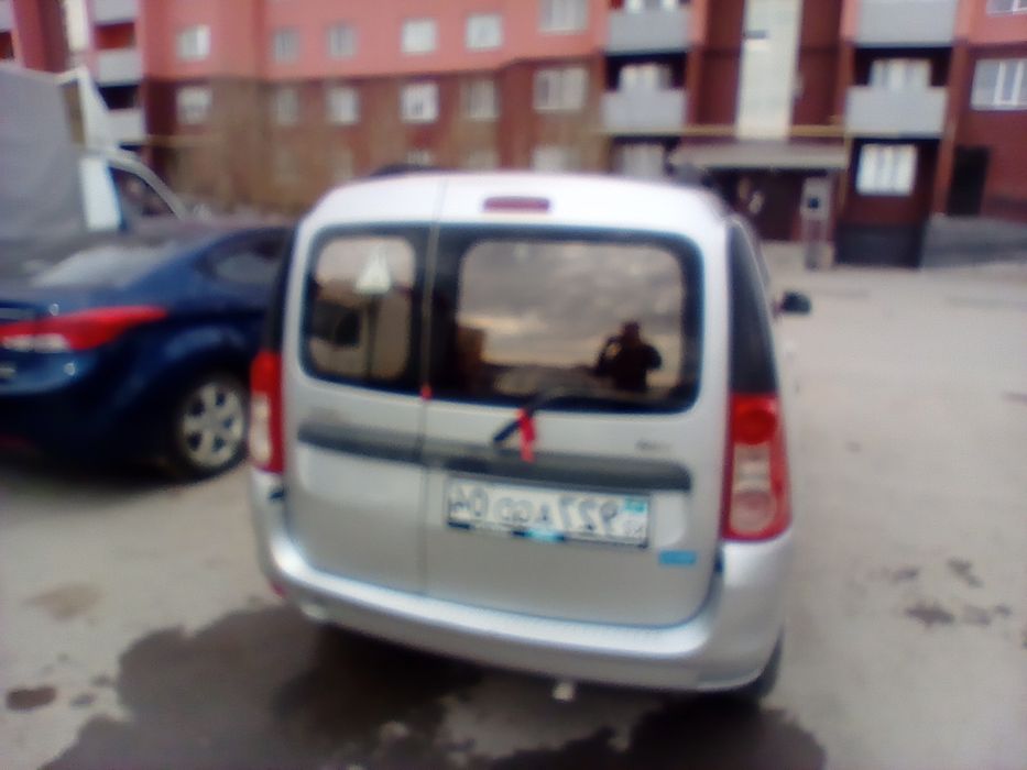 Лада Ларгус 2014год газ бензин