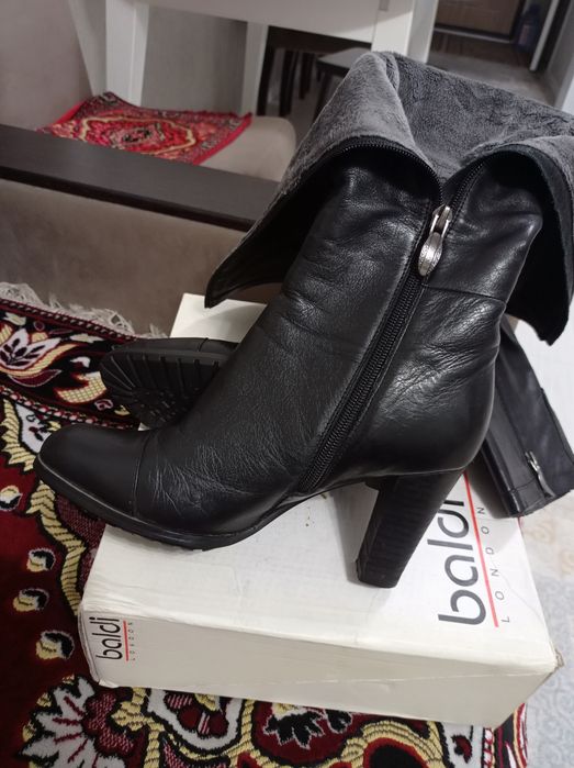 Сапоги женские 36 р