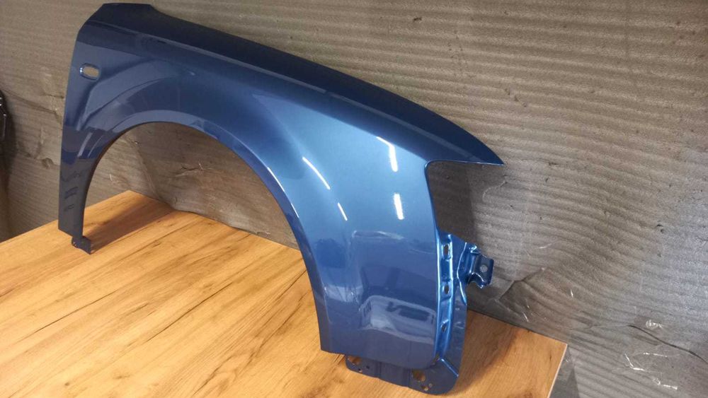 Aripa Fata Dreapta Audi A4 B6 An 2000-2004 (LZ5W (Albastru))