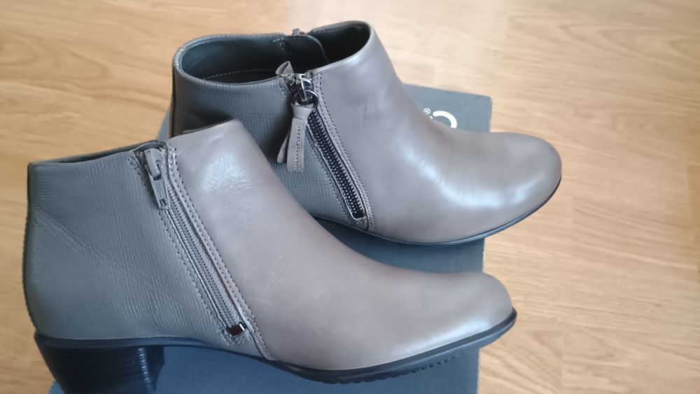 Botine noi dama Ecco.