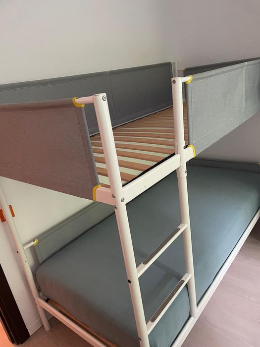 Pat etajat Ikea cu 2 saltele 2mx0,9m