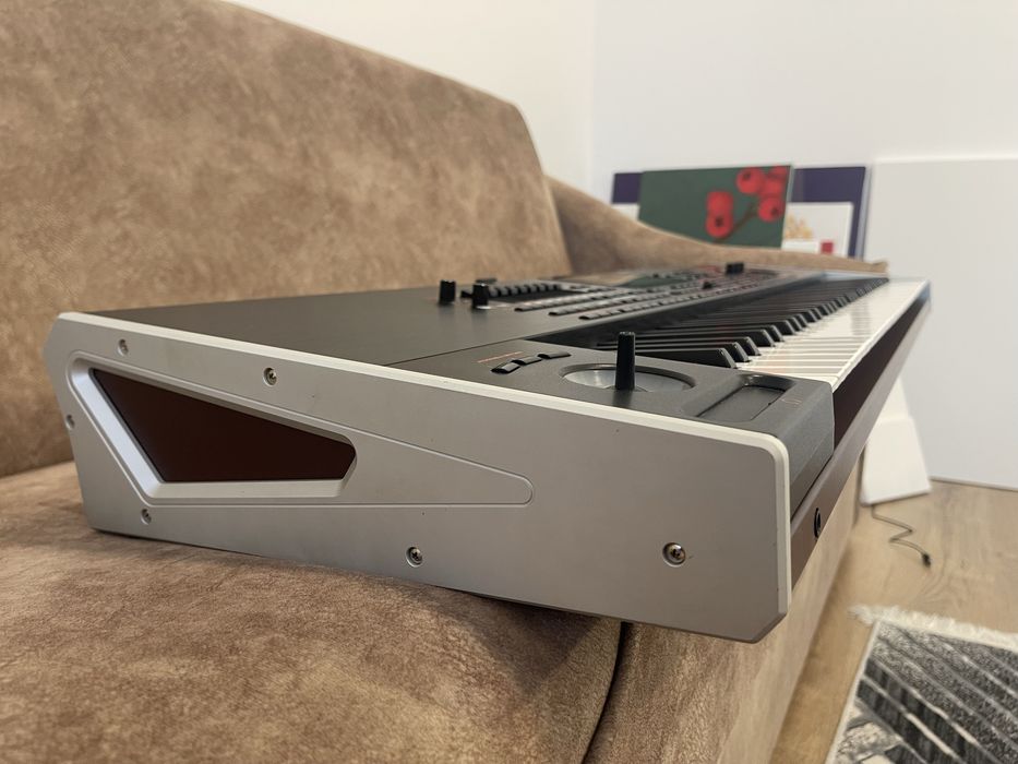 Orga Korg pa4x 76 International