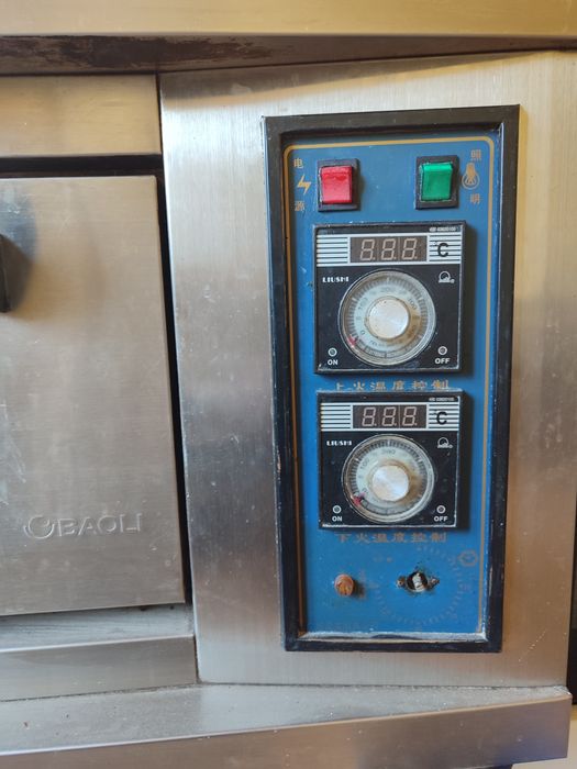 Печь на газу,большая