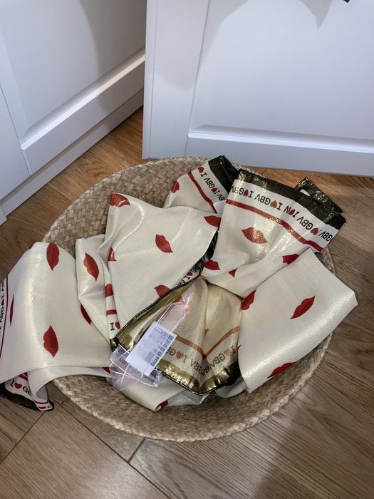 Giambattista Valli Оригинален дамски шал