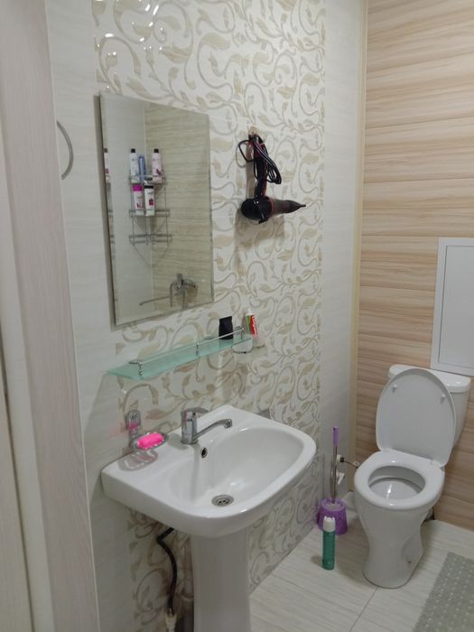 Сдается по суточно 2 комн квартира сергели 3 метро