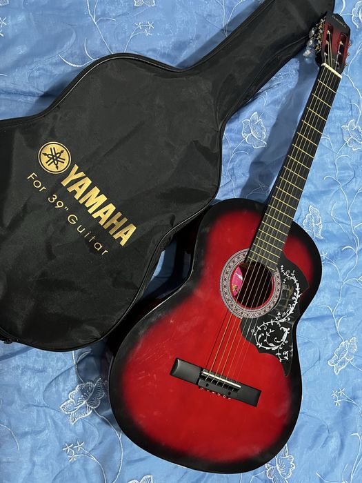 Продам гитару не использовалась