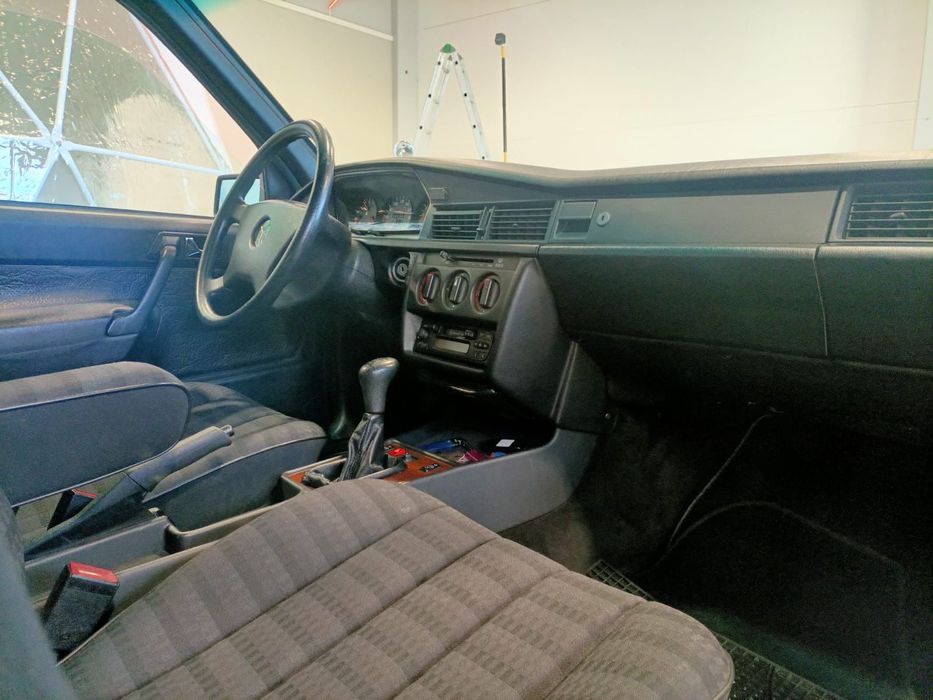 Mercedes-Benz 190 1991 benzină, 8.000 € — imagine 2