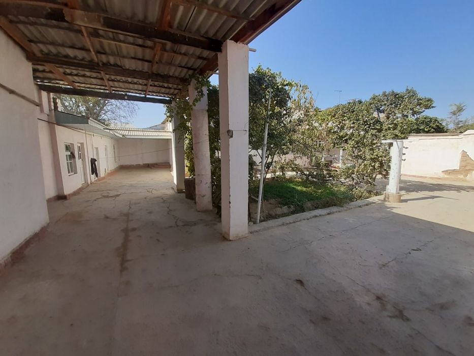 Hovli sotiladi 5 sutix 3ta xona narxi 300 million