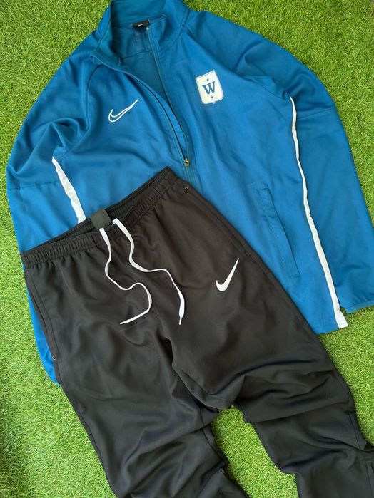 ЛИКВИДАЦИЯ : Мъжки екип : Nike DRI-FIT S