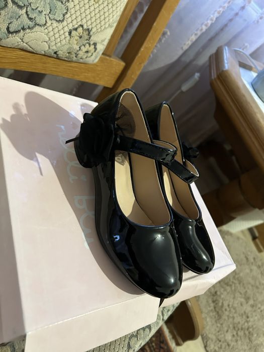 Pantofi lac fete marimea 31