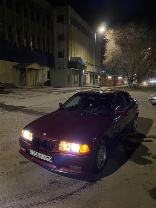 Продам машину.