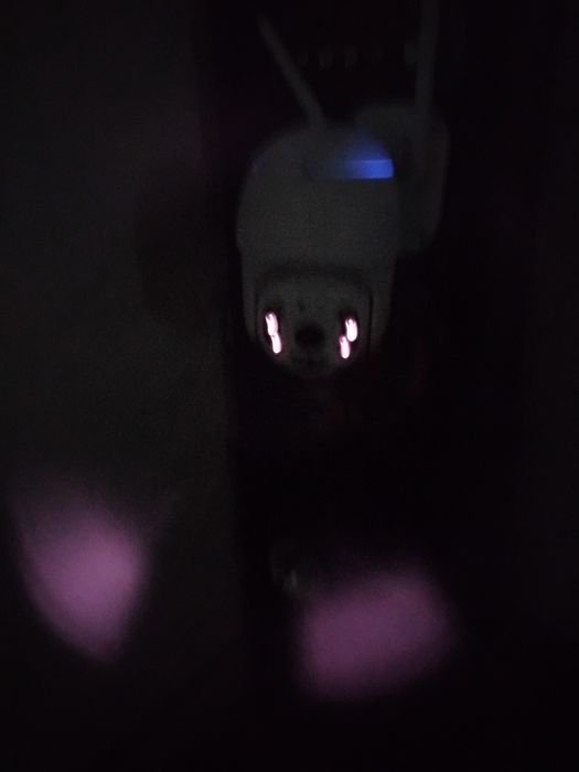 Vând camera de supraveghere video și o camera cu sim