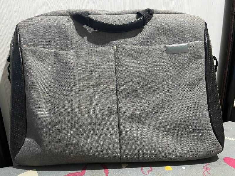 Ноутбук ASUS + в подарок сумка