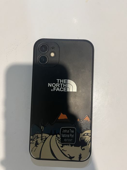 Продам аЙфон 11