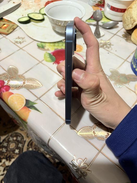 Айфон 14 128гб.