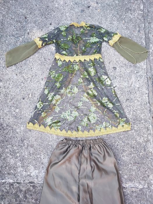 Costumas artistic pentru fetite
