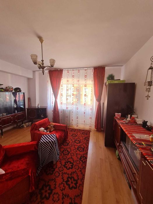 Apartament 3 camere zona Racadau