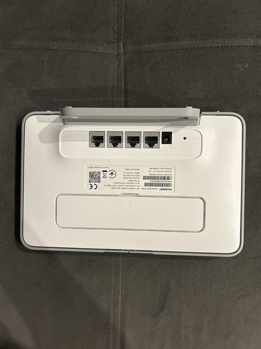 Huawei 4G CPE 3 – ca nou, pachet complet