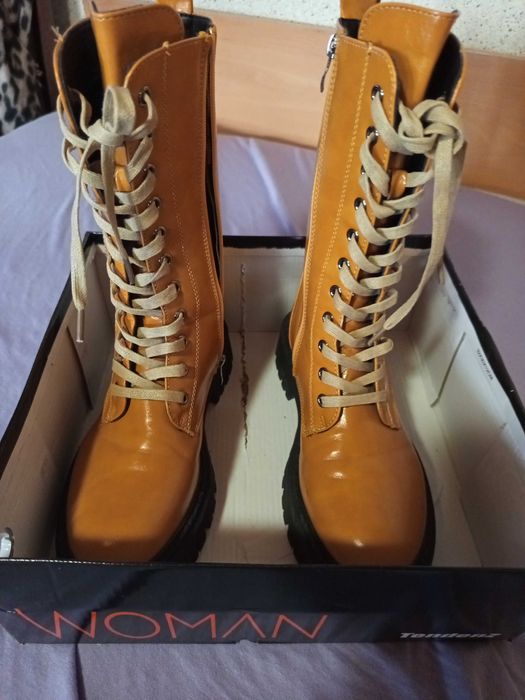 Зимни боти, жълти