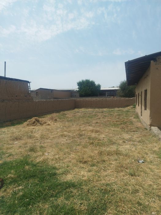 Uchaska 6 sotix  hamma sharoiti bor