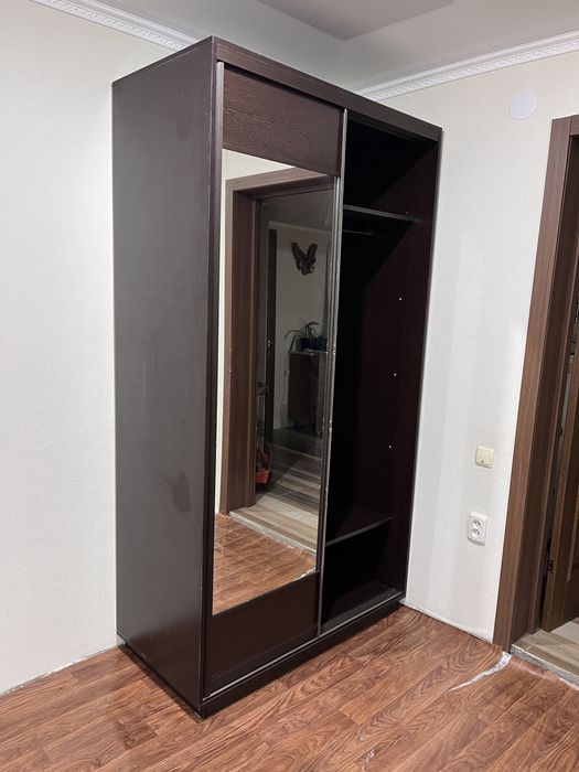 Шкаф купе продам срочно