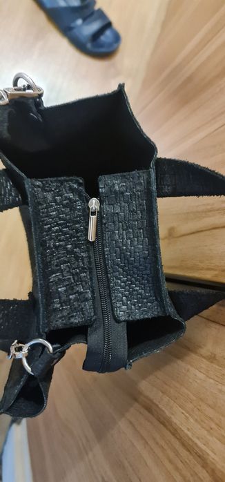 Черна чанта от естествена кожа