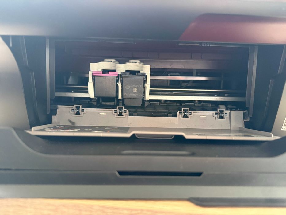 Принтер с опция за копиране и сканиране на документи HP Deskjet 3050