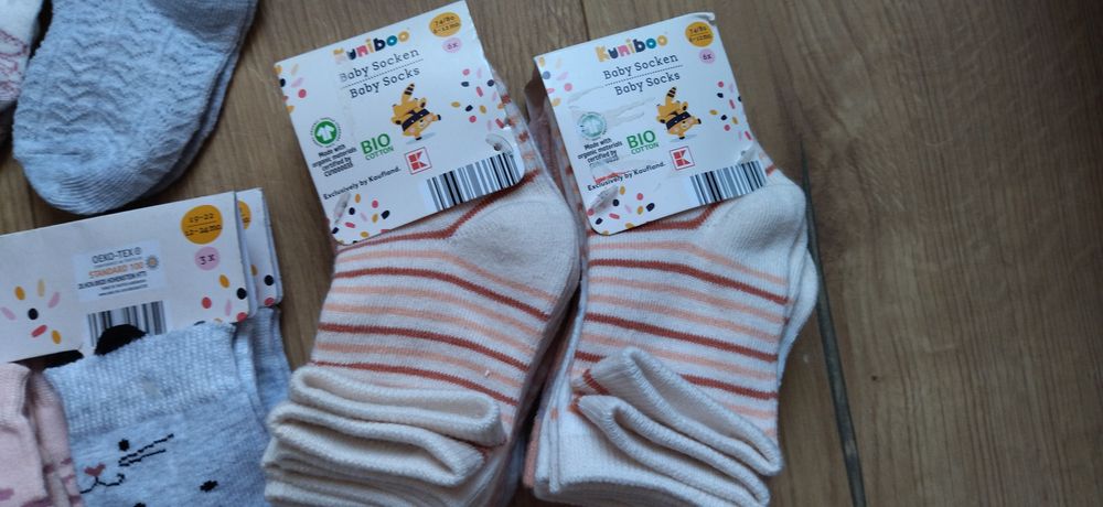 Бебешки чорапи от био памук и шапки