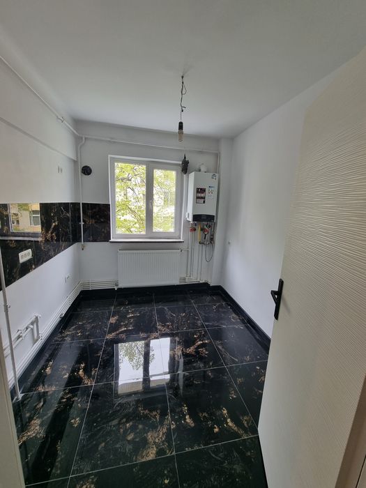 Apartament de vânzare (renovat stil modern)