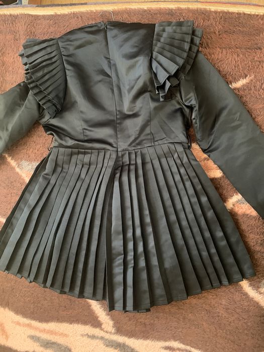 Rochie PrettyLittleThing neagră