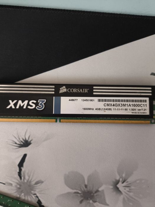 ОЗУ 2 и 4 Гб ddr 3