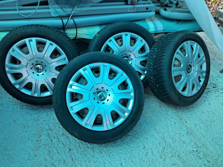 Гуми джанти  Зимни  Skoda fabia 2014г