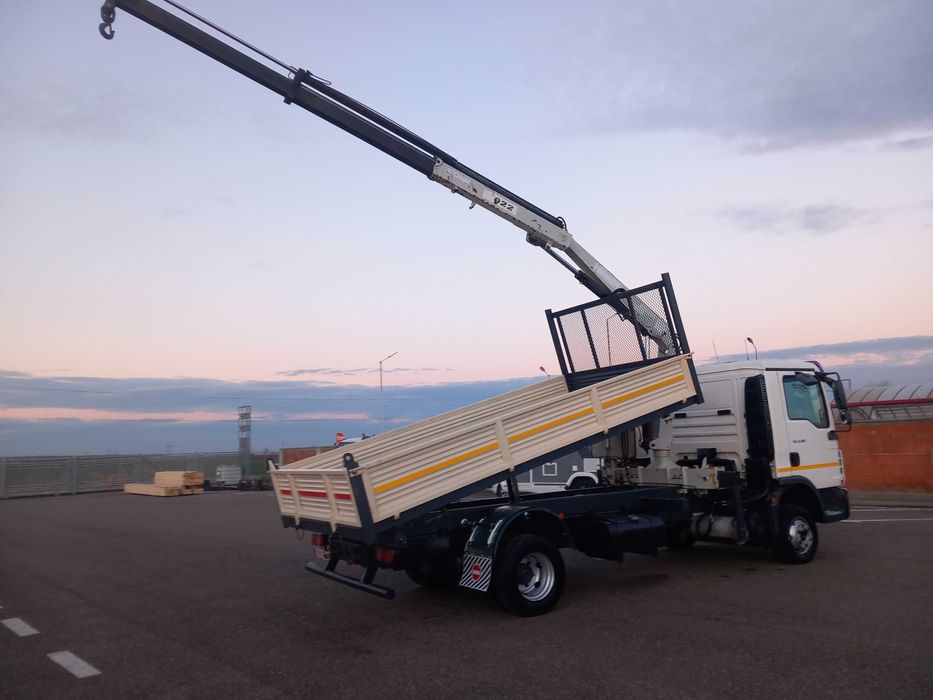 Man TGL bacula si macara