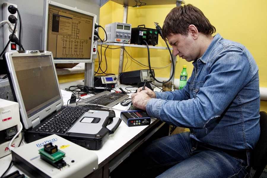 Компьютерщик — ремонт Компьютеров и Ноутбуков с выездом